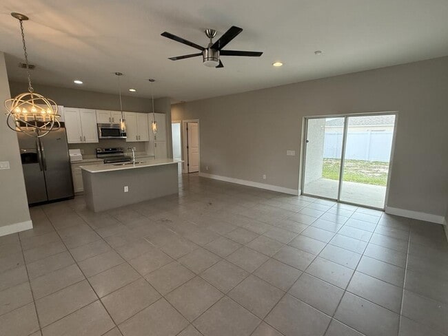 Photo - 105 Zinnia Ln