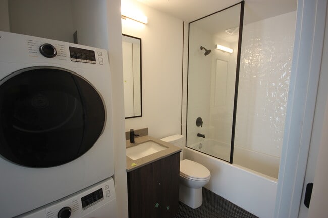 Photo - Highland Commons