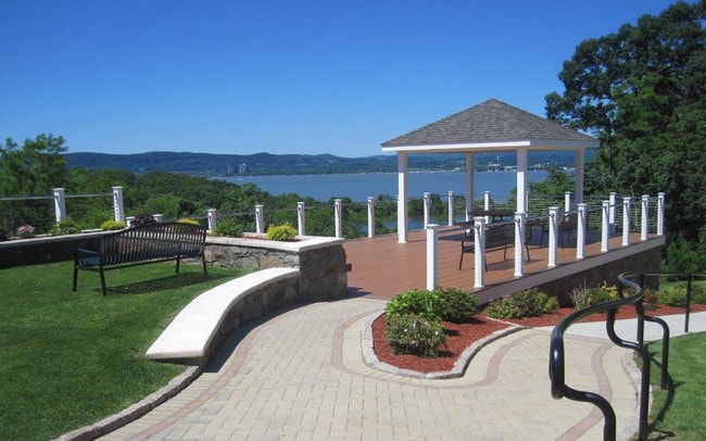 Deck overlooking the Hudson River