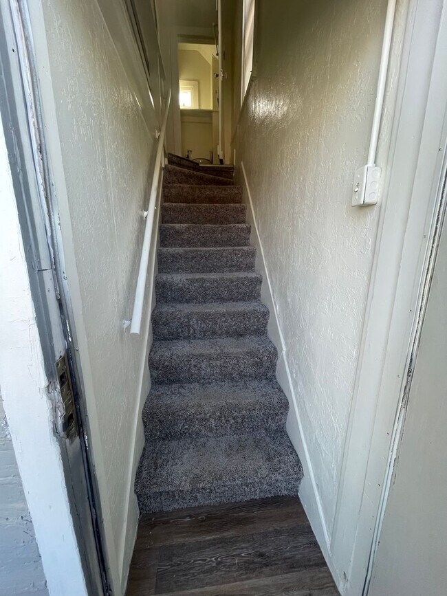 Photo - FI228 Unit C