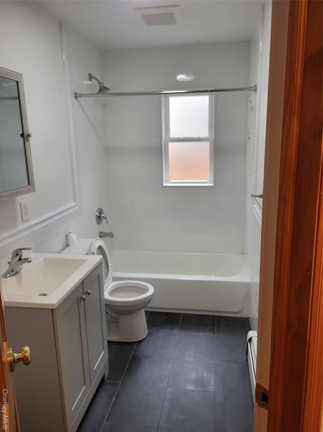 Photo - 60-06 172nd St