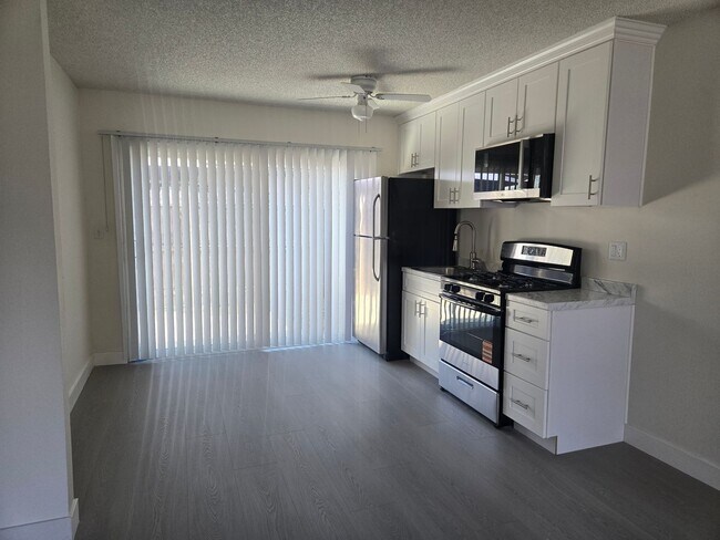 2072 S Nautical St Unidad 2
