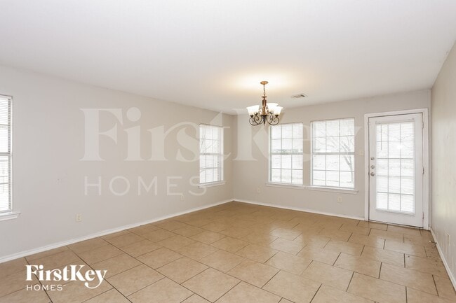 Photo - 6612 Gillis Johnson St