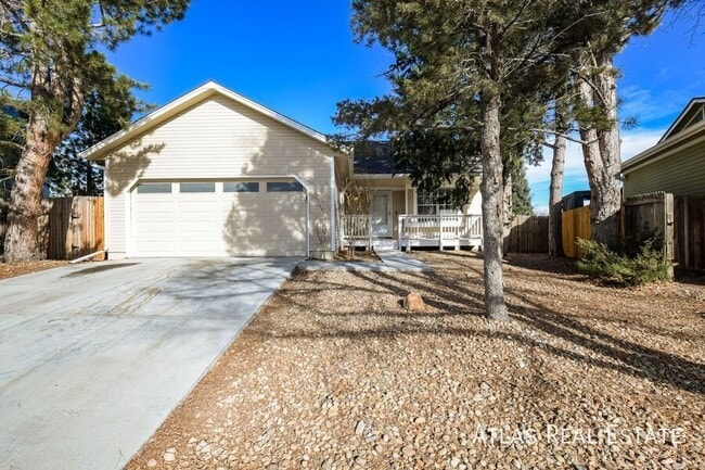 Building Photo - 1417 S Biscay Way