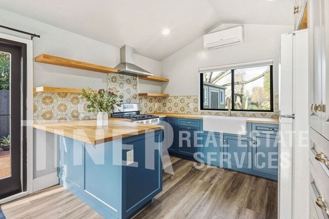 Photo - 7775 Dow Ave