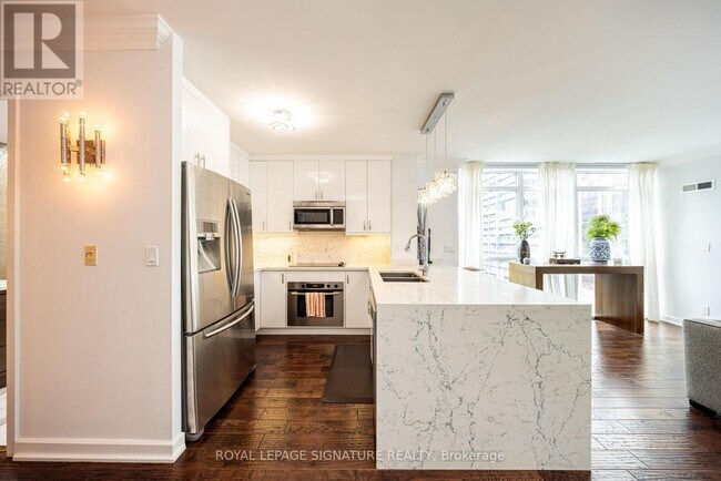 Photo - 36 Blue Jays Way Unit 1125