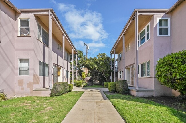 3988 S Centinela Ave Unidad C
