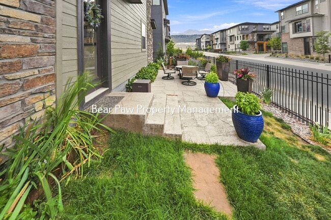 Photo - "Discover Spacious Elegant House in Morrison!