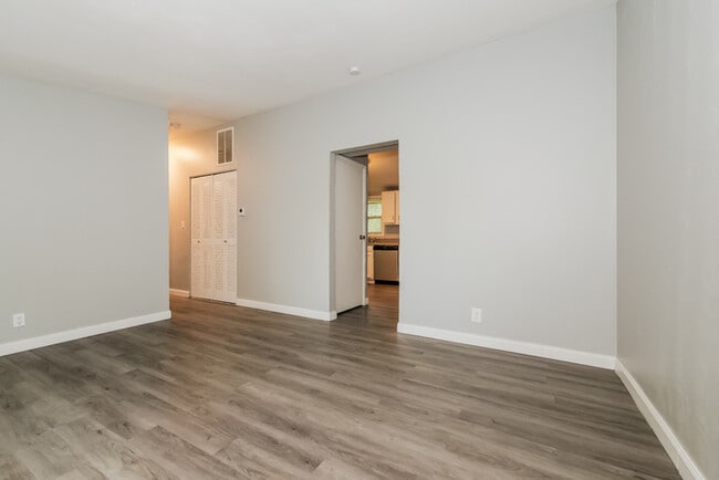 Photo - 414 N Cochise Dr