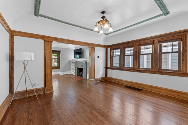 Photo - 1511 N 52nd St