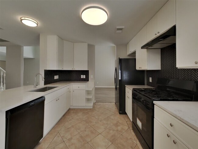 Photo - 14907 Englebrook Dr