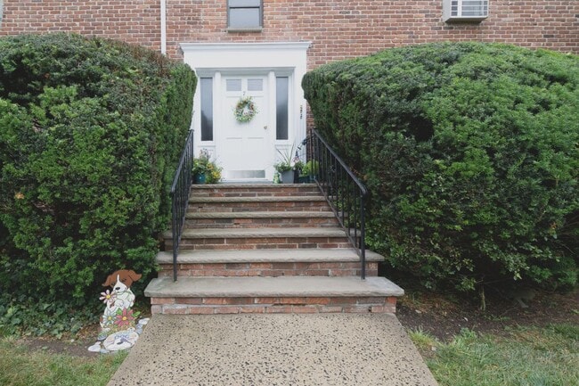 Photo - 7 Stone Hill Rd Unit B