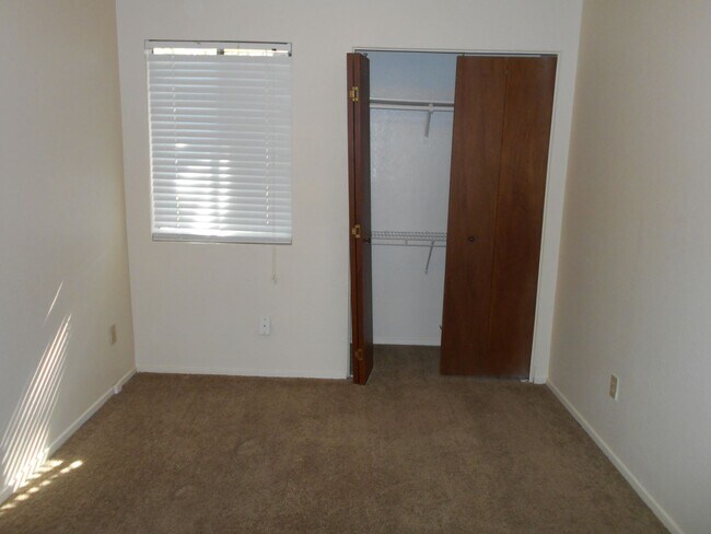Photo - Yuhashi Properties1 (1606 Waterloo Trl) Unidad A