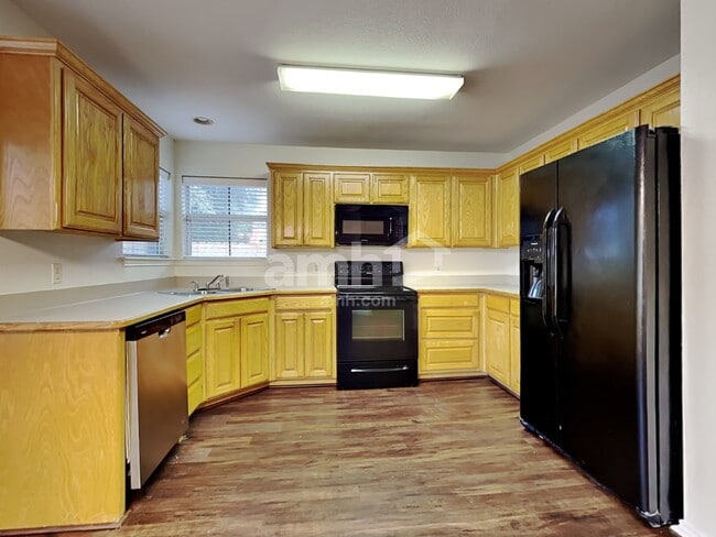 Photo - 150 Adams Dr