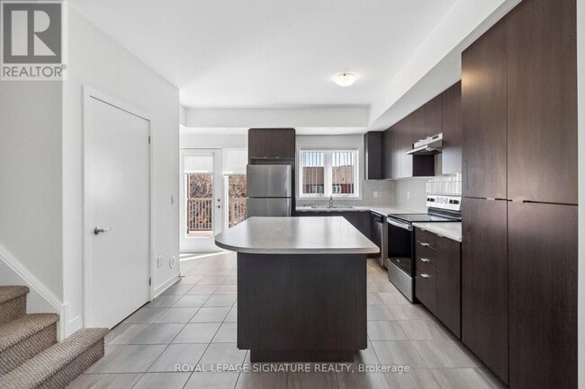 Photo - 1525 Kingston Rd
