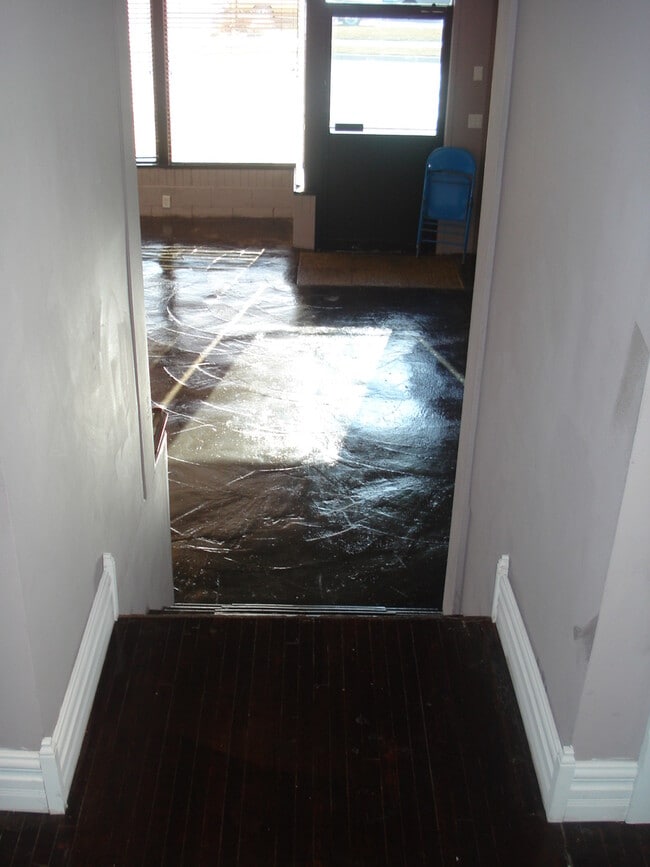 Photo - 1002 W Oakland Ave Unit C