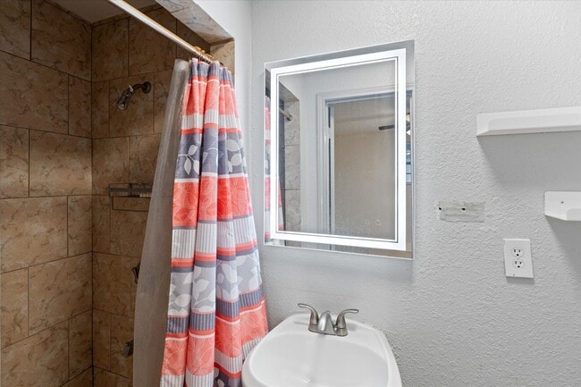 Photo - 2910 San Augustine Ave