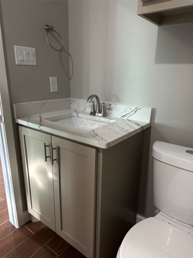 Photo - 8321 Coma St