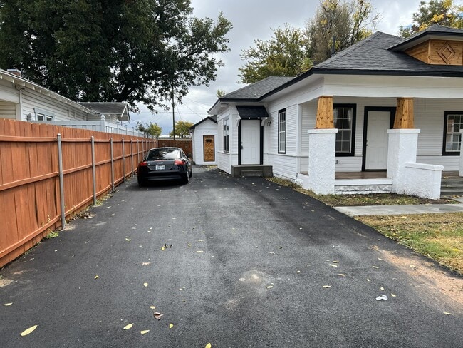 Photo - 1820 NW 7th St