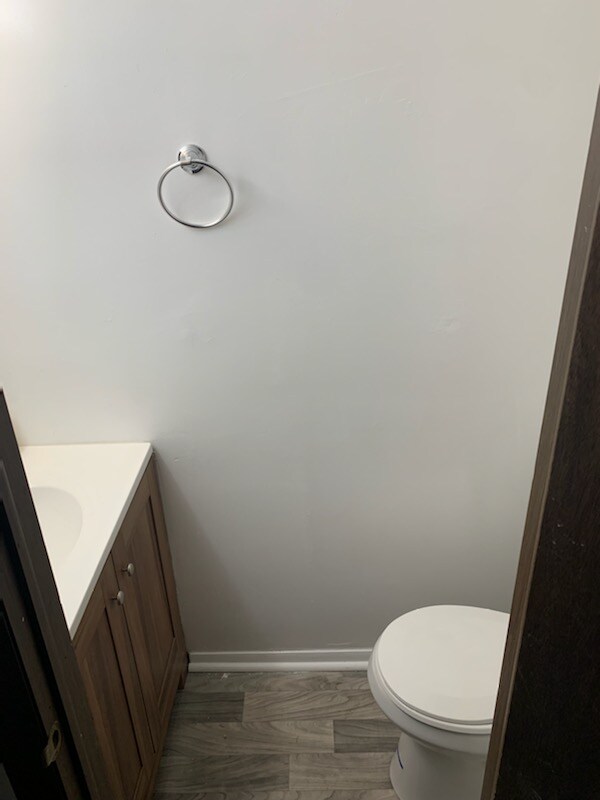 1040 Clyde Ave Townhome For Rent in Cuyahoga Falls, OH