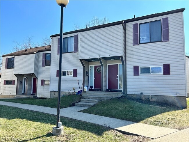 Building Photo - 131 Orchard Dr Unit A