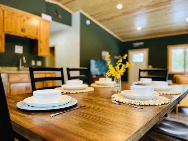 Photo - 9117 Nukala Rd