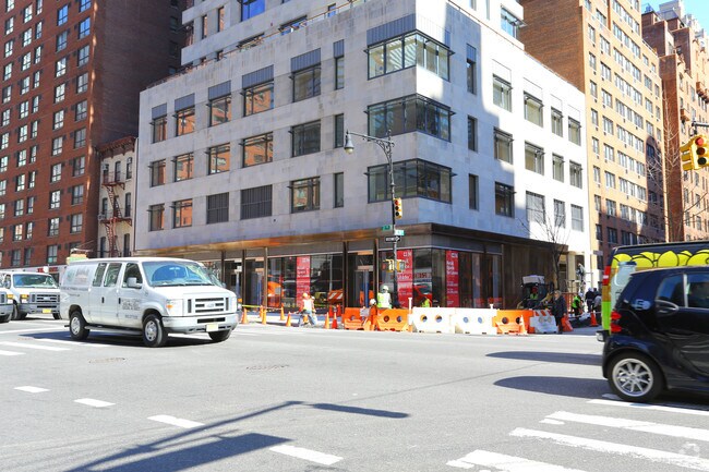 Photo - 301 E 50th St