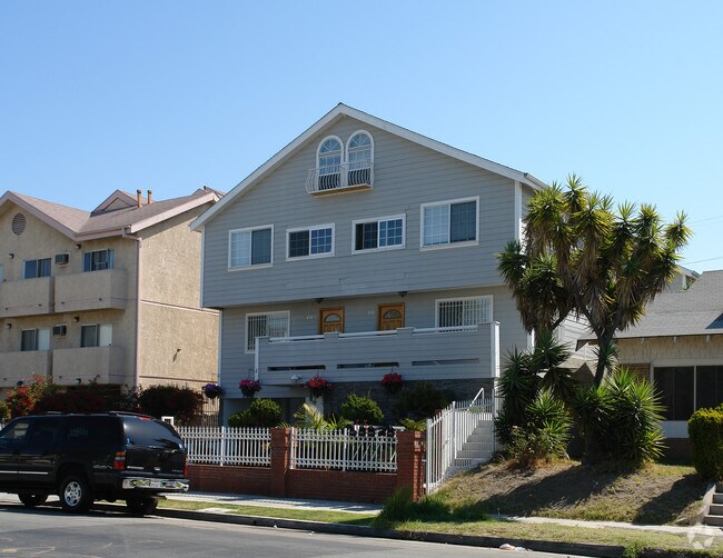 Photo - 416 N Oxford Ave