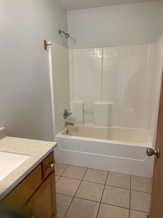 Photo - 2 BEDROOM 1 BATHROOM APARTMENT FOR RENT