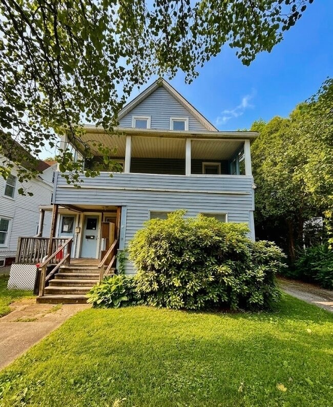 Building Photo - 9 Carhart Ave