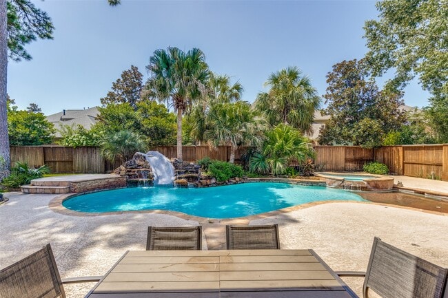 Photo - 6011 Shady Alcove Ct