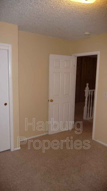 Photo - 852 Garfield Ave