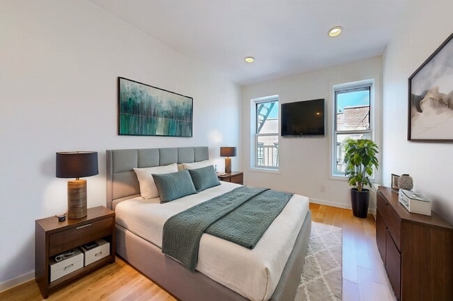 Photo - Thayer Street Unidad C51