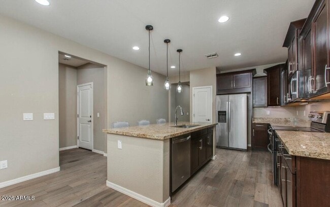 Photo - 287 N Jesse St