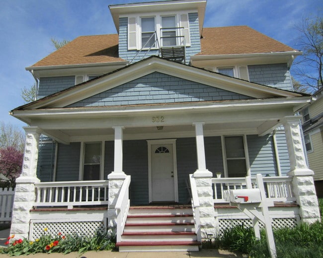 Photo - 932 Mississippi St