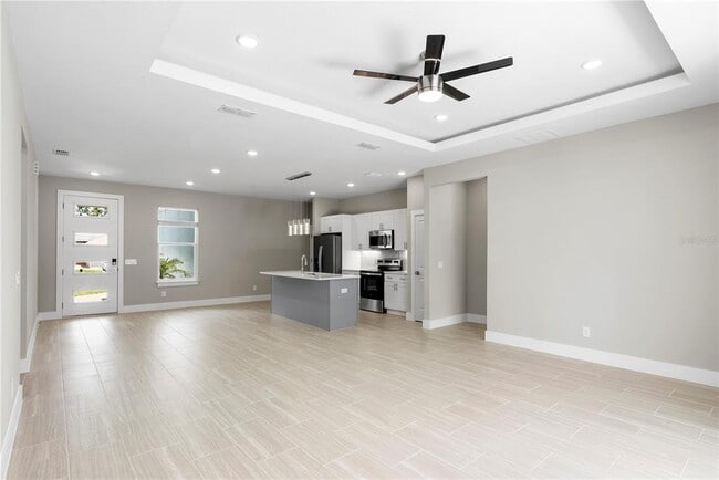 Photo - 1774 Karluk St