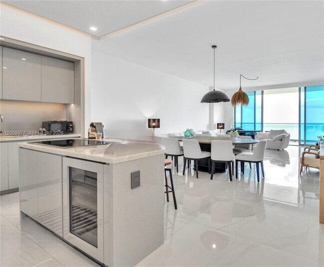 Photo - 18975 Collins Ave Unit 4303