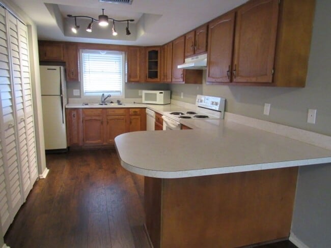 Photo - 2 Bedroom 2 Bath Condo in Forest Village