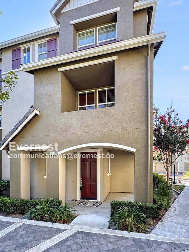 Building Photo - 1079 Westbury Dr Rental