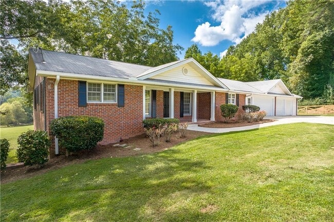 Building Photo - 2174 GA-323