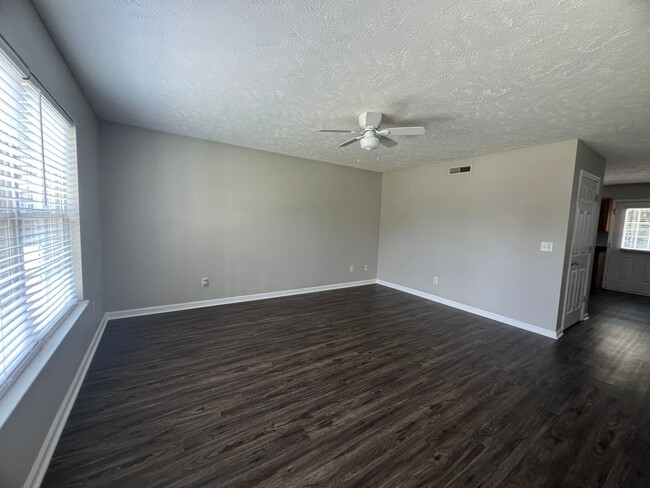 Photo - MOVE IN SPECIAL! HALF OFF FIRST MONTHS RENT!