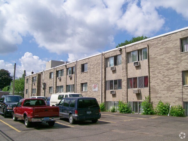 Cedar Lake Apartments - Cedar Lake Apartments