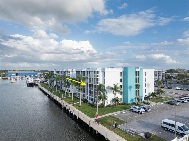 Photo - 4900 38th Way S Unit 302