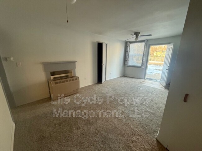 2921 Depot St