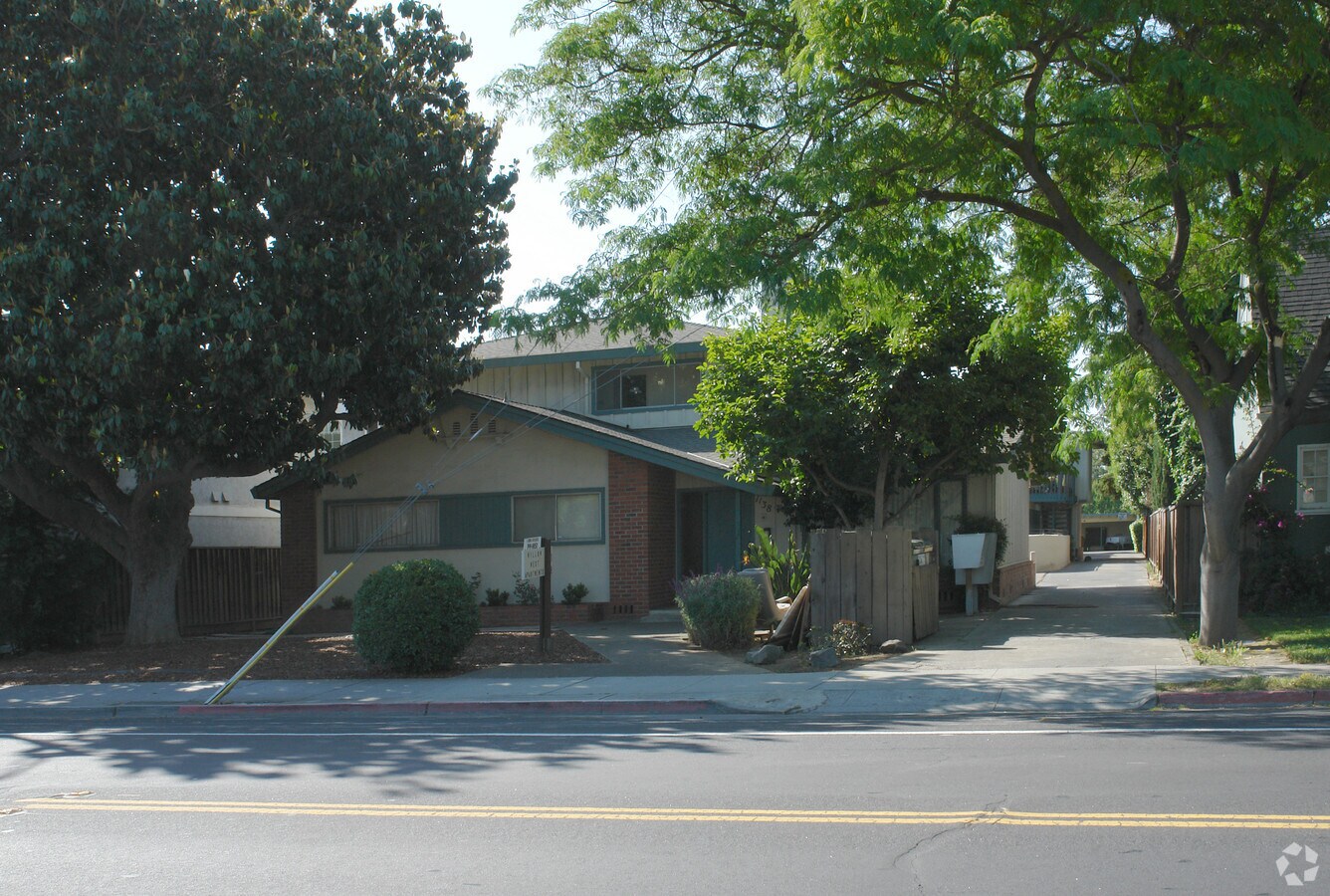 Photo - 1138 Willow St Apartments