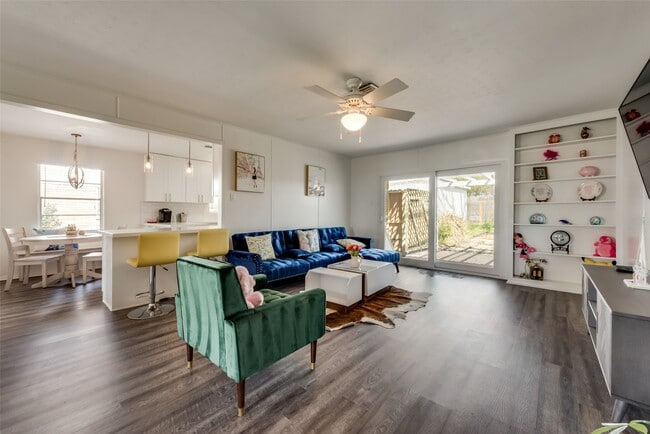 Photo - 5118 Sanford Rd