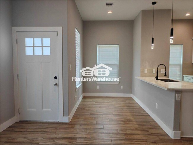 Photo - 4124 Vaughn St