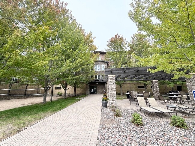 Building Photo - 13570 Technology Dr Unit 2112 Rental