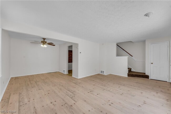 Photo - 19518 Shakerwood Rd