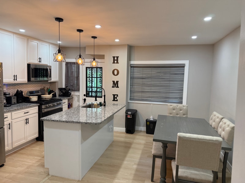 Photo - 3050 Grantley Ave